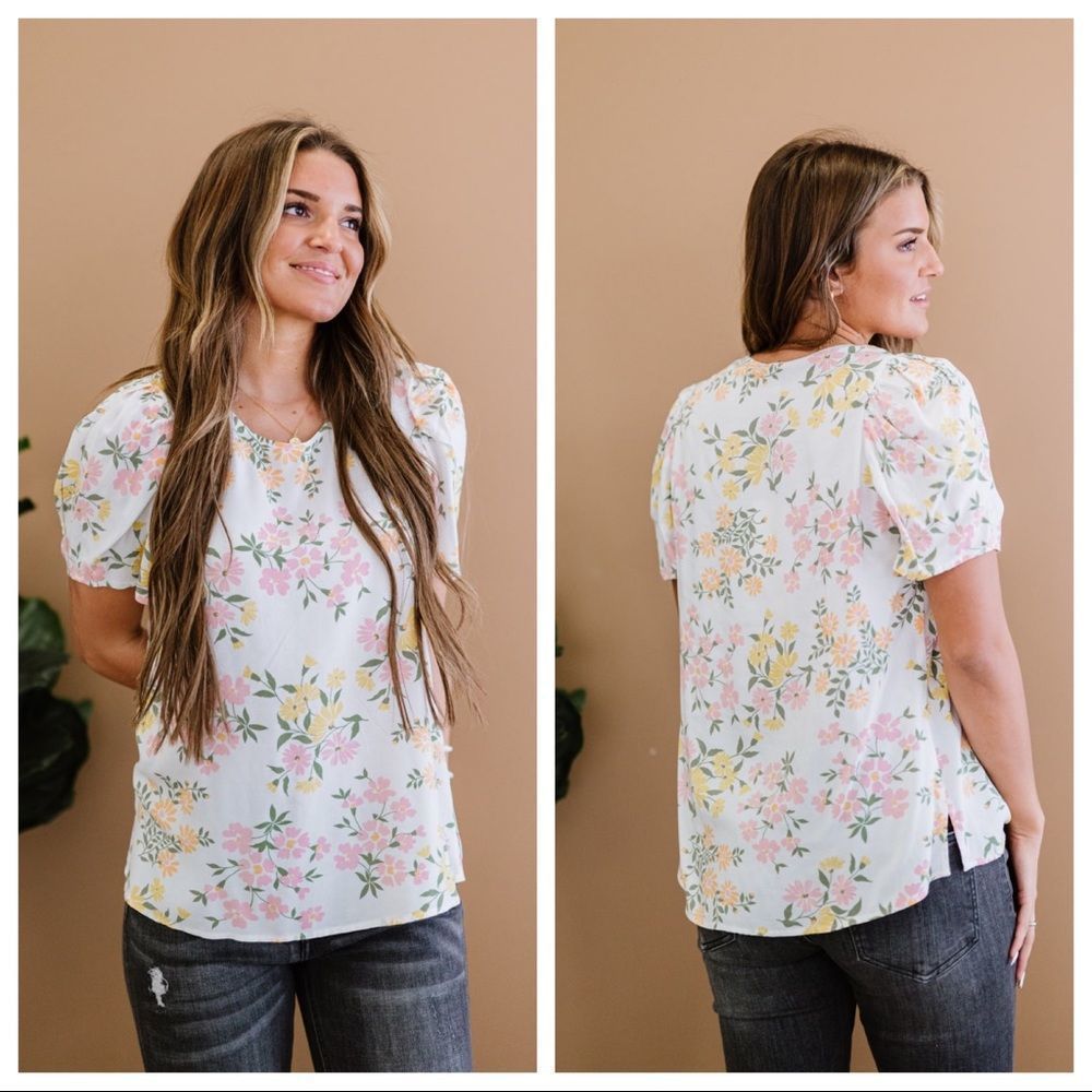 Spring Floral Puff Sleeve Top